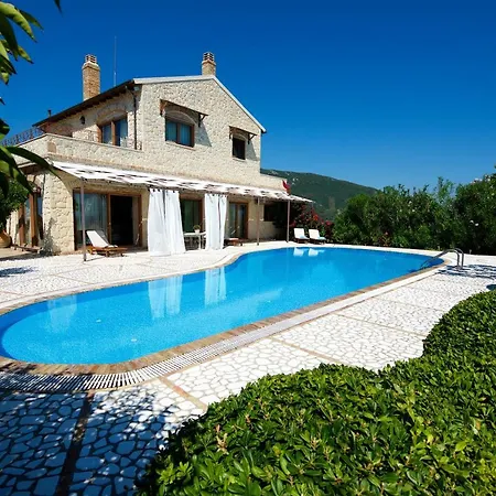 Villa Petrino Chalikounas