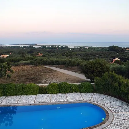 Villa Petrino Halikounas